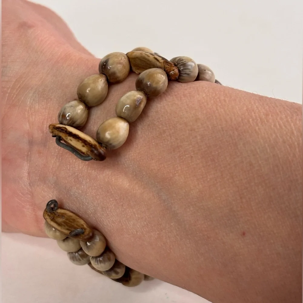 Vintage Natural Tropical‎ Seed Bead Flower Cuff Bracelet - Small